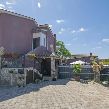 Apartament Arwen, With Pool Juršići
